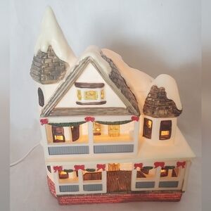 Christmas Around The World House Of Lloyd Vtg 1988 Lighted Village House Plastic
